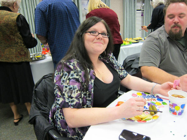 MargeeSurpriseParty-34.jpg (378565 bytes)