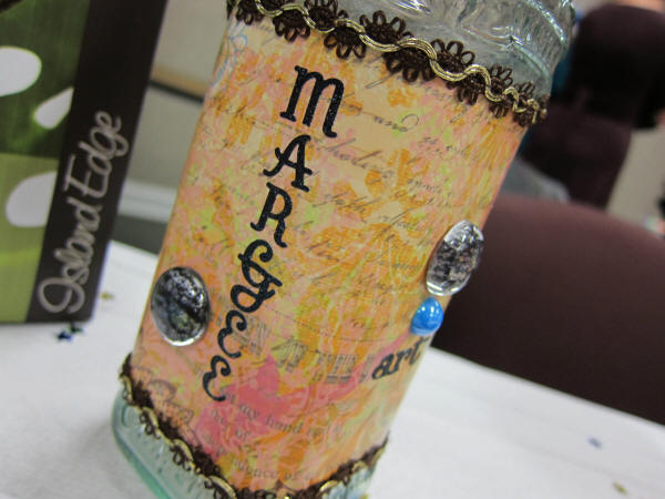 MargeeSurpriseParty-47.jpg (277134 bytes)