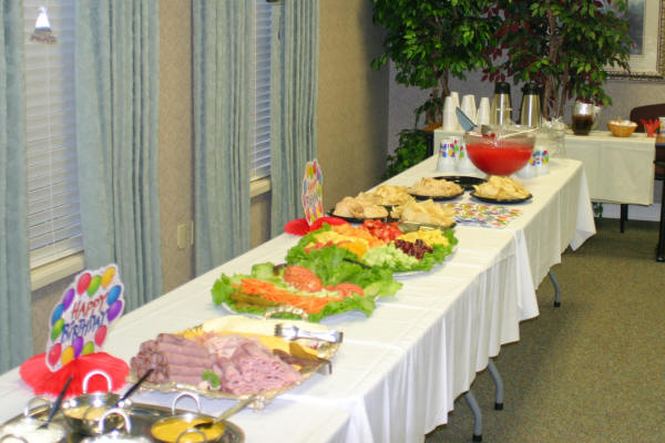MargeeSurpriseParty-8.jpg (304596 bytes)