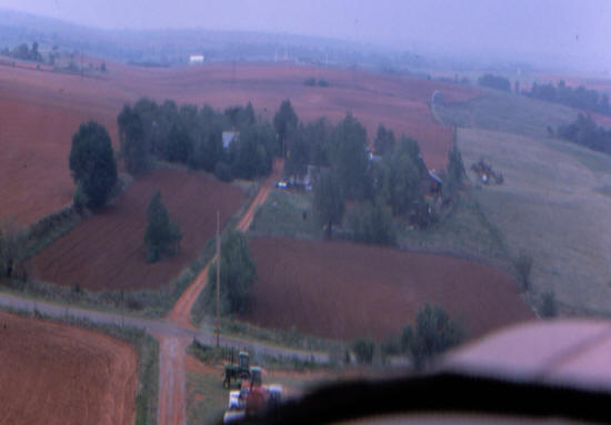 1983 airal Farm.jpg (129665 bytes)